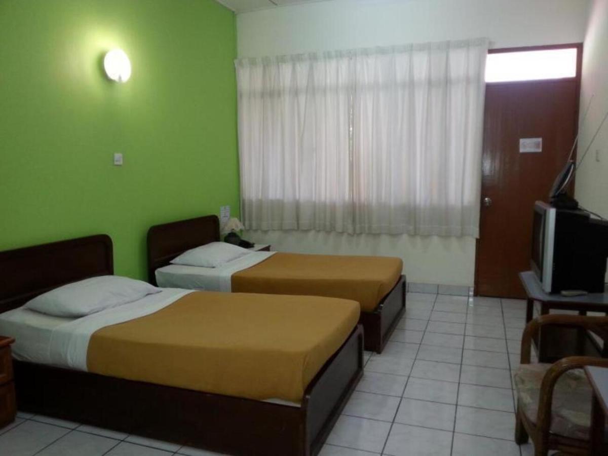 Seaside Travellers Inn Kinarut Dış mekan fotoğraf