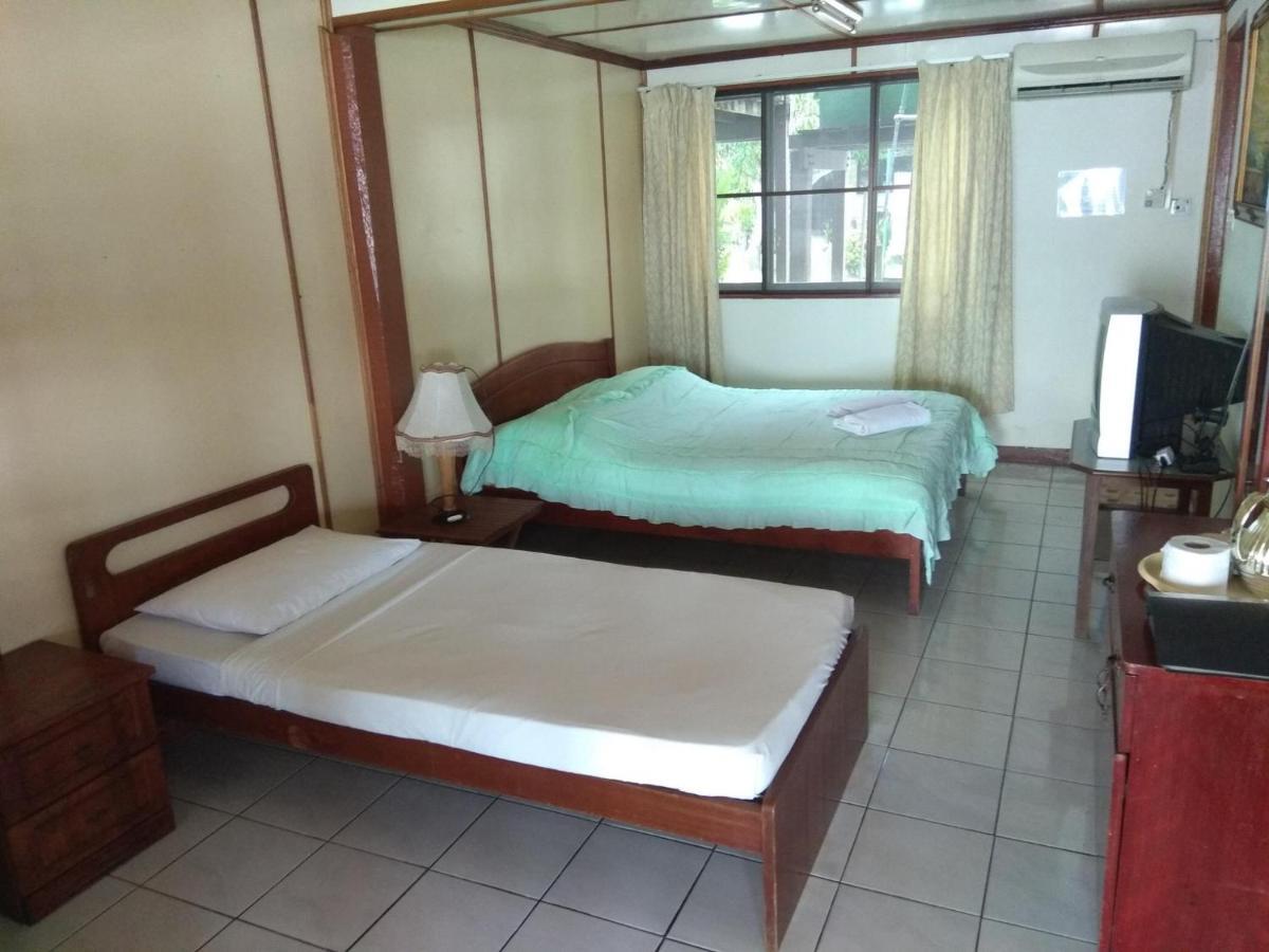 Seaside Travellers Inn Kinarut Dış mekan fotoğraf