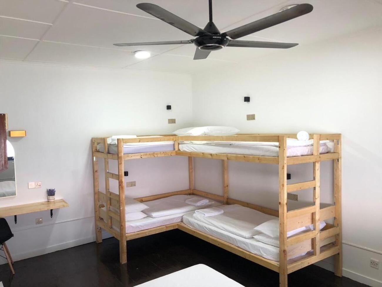Seaside Travellers Inn Kinarut Dış mekan fotoğraf
