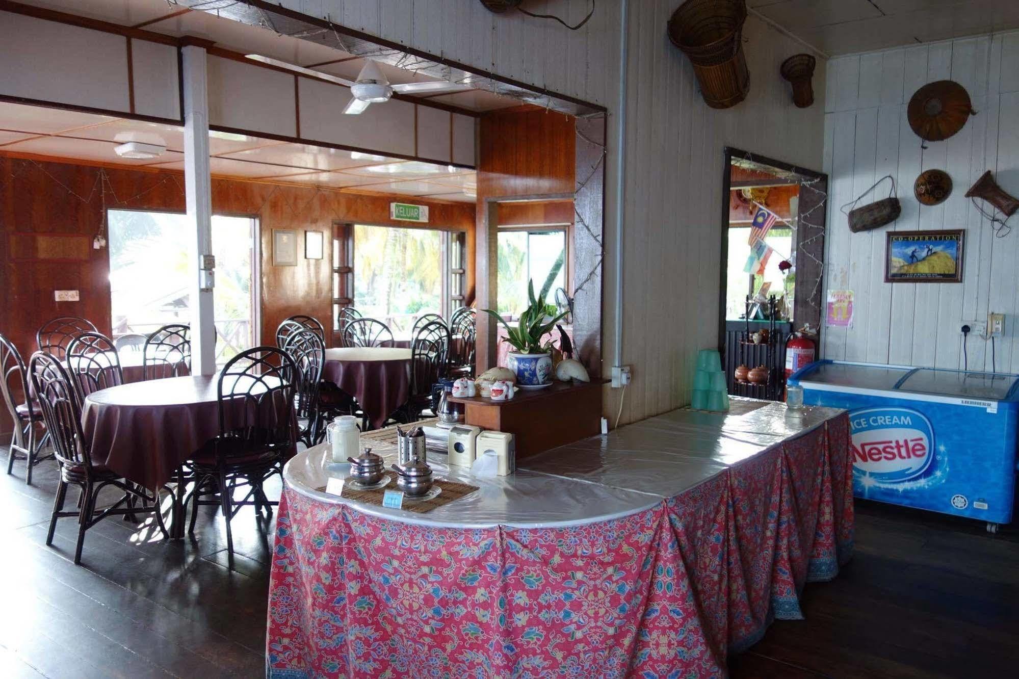 Seaside Travellers Inn Kinarut Dış mekan fotoğraf