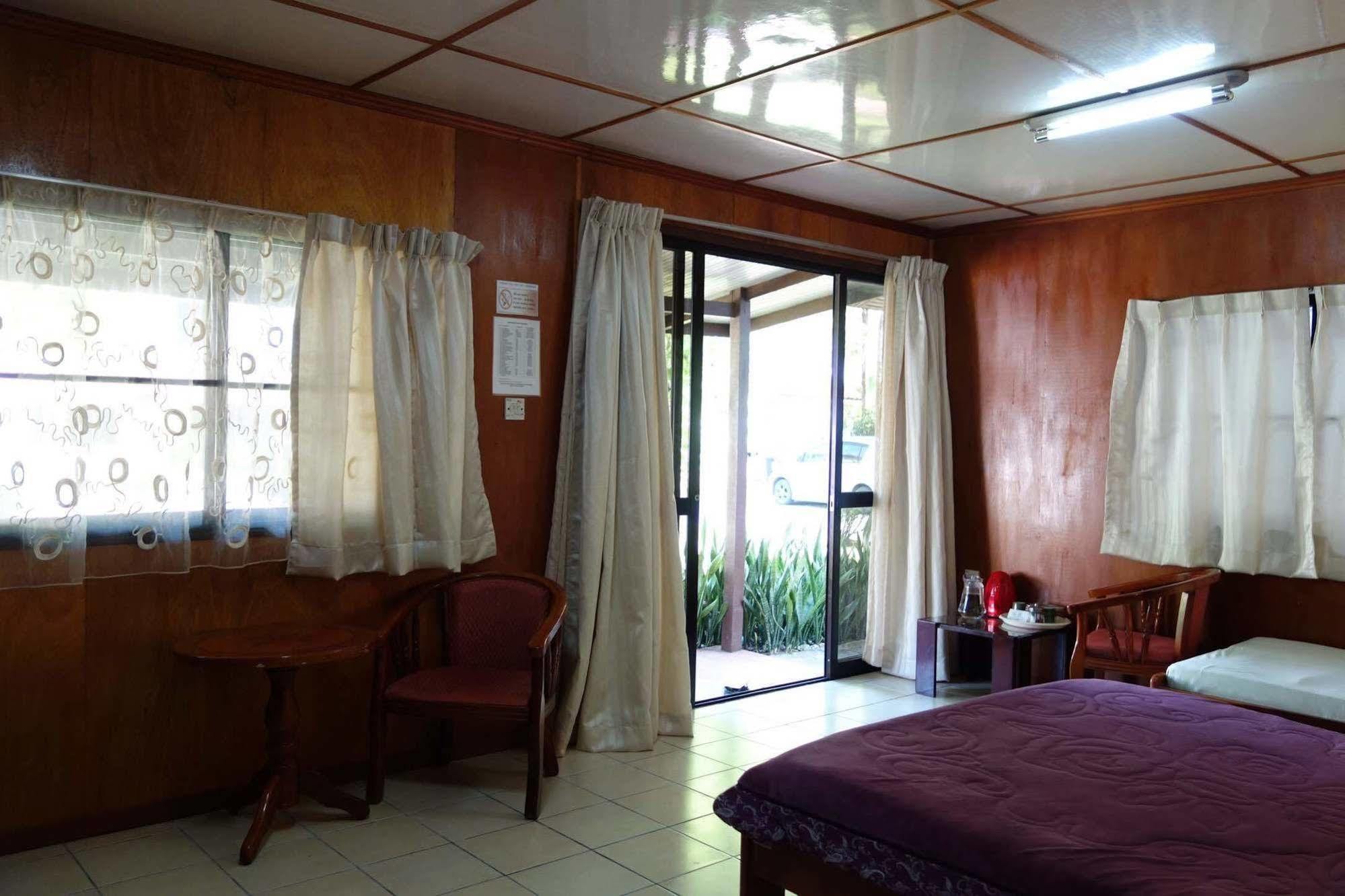 Seaside Travellers Inn Kinarut Dış mekan fotoğraf